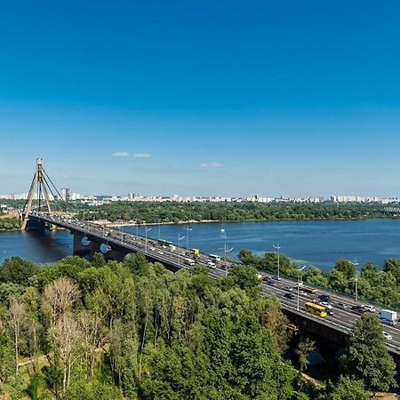 Apartments With Crazy Panoramic View Of The Dniepr 키예프 외부 사진